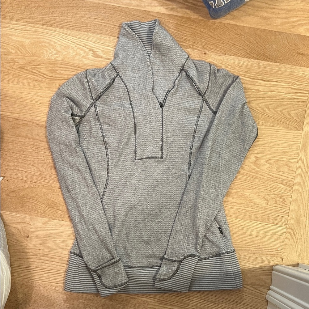 lululemon athletica Gray Pullover Top